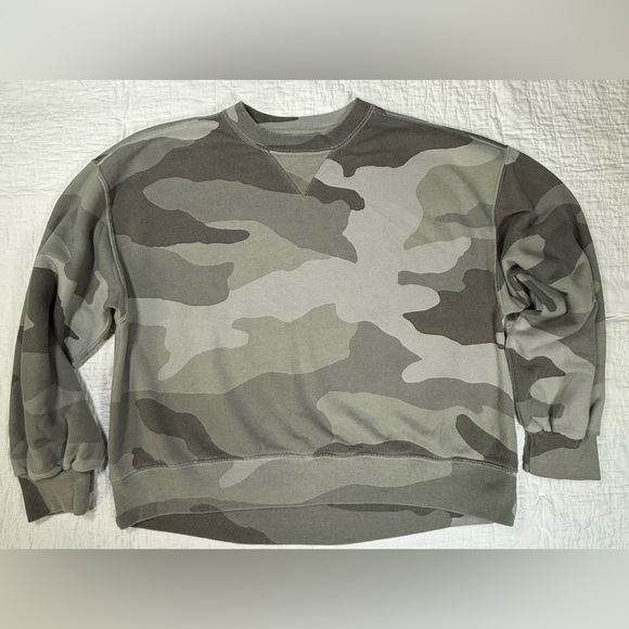 Abercrombie & Fitch Soft A&F Collection Gray and Olive Camo Crew Sweatshirt - Picture 3 of 12